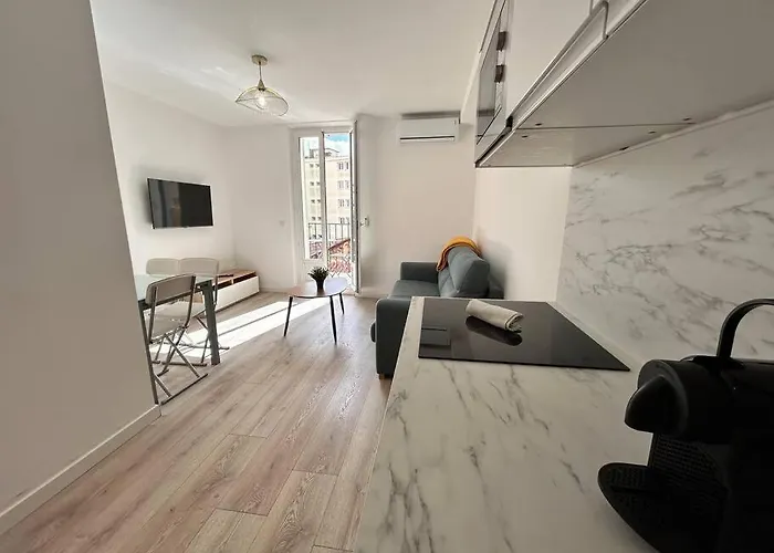 Mia- 4 Pers- Standing Neuf, Hyper Centre- Terrasse *